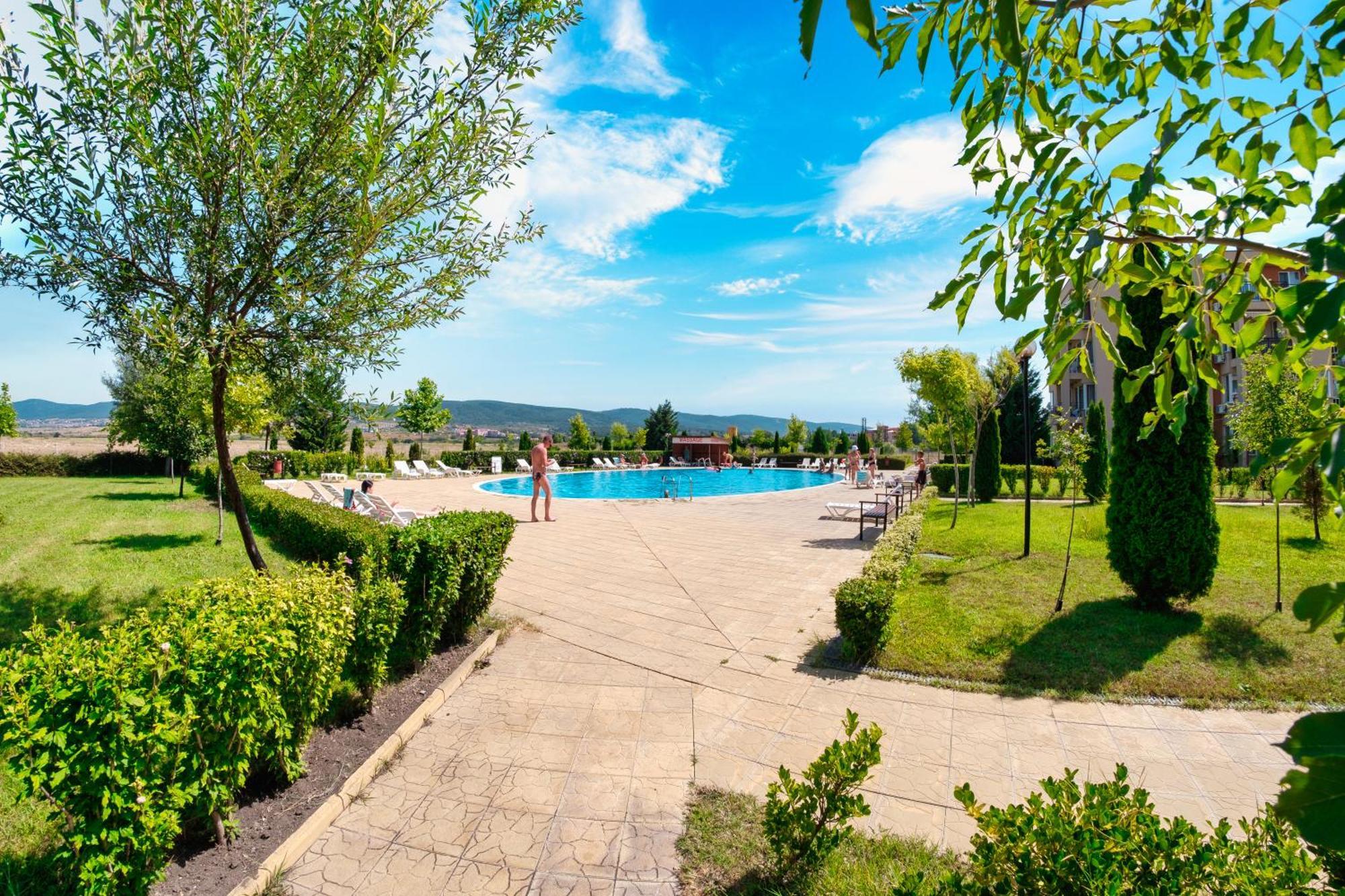 Orchid Fort Garden Sunny Beach Ngoại thất bức ảnh
